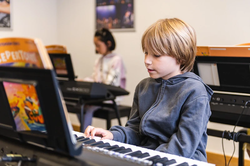 YamahaMusicSchool-keyboard-48 nauka gry keyboard