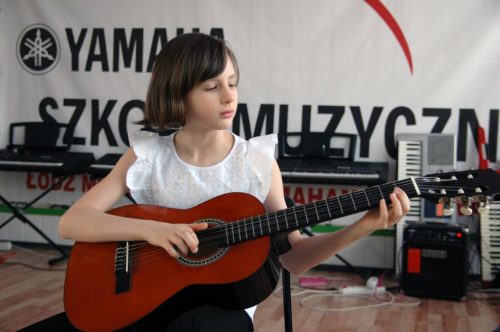 zdjlUUVSK-15